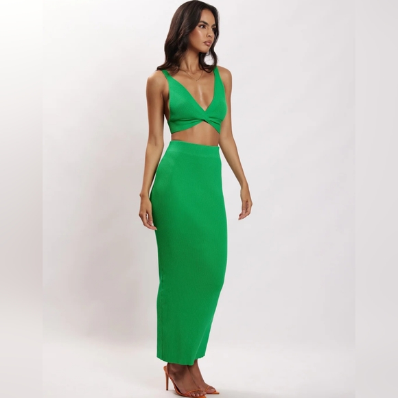 MESHKI- KAESHA Twist Front Knit Top Sz.XS & KAESHA Split Maxi Knitted Skirt Sx:S - Picture 1 of 8
